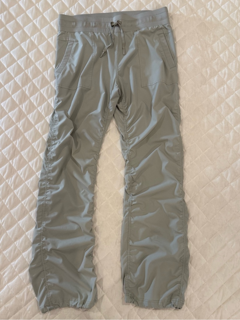 Kyodan Adventurous Ruched Woven Sage Green Hiking Pants Size Large - Picture 8 of 9